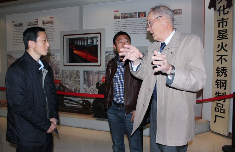 芬蘭不銹鋼金屬材料專家利弗馬先生蒞臨我公司參觀