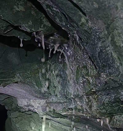 煤矿井底泄水孔工程硐室尺寸极小